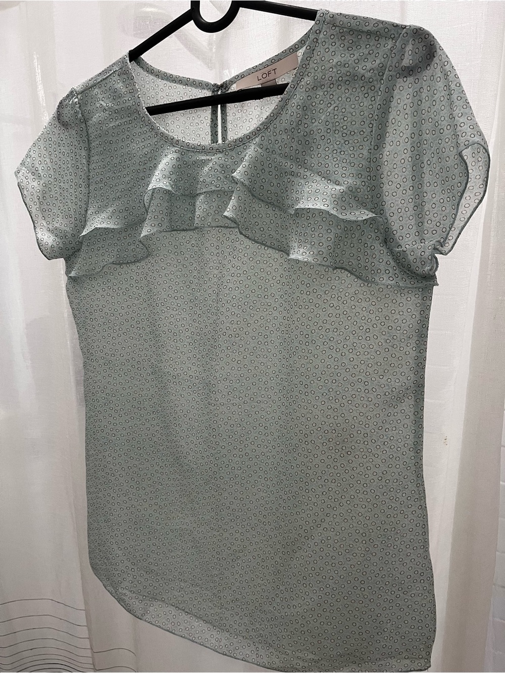 Ann Taylor Mint Green Ruffle Short Sleeve Blouse